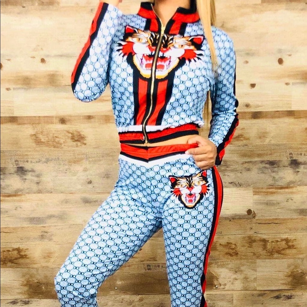 Fashion inspired Set Lycra Size S.